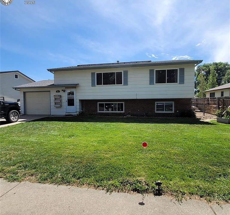 1st image of 304 Robin Rd