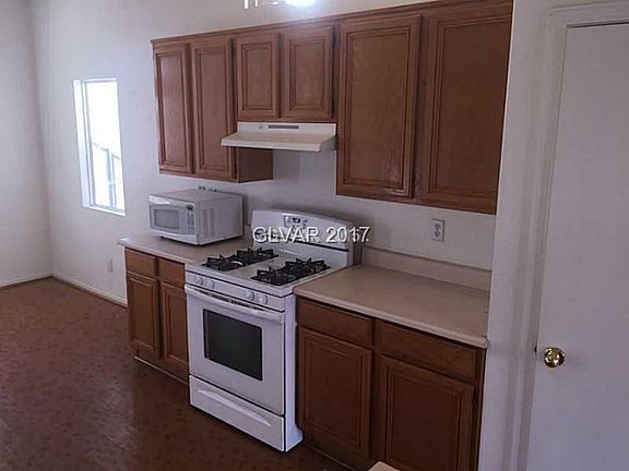 4th image of 726 Brittany Falls Ct