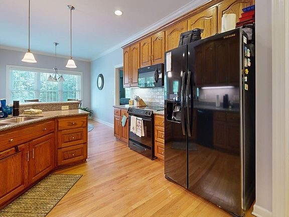 2nd image of 155 Foxberry Ln