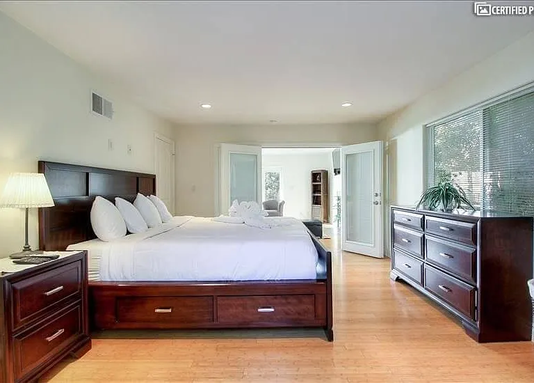 28043 Lobrook Dr — Photo 18