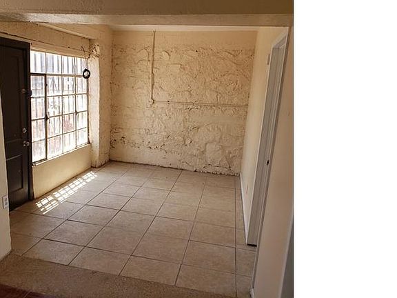 5th image of 2619 N Piedras St #B