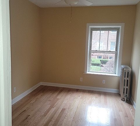 5th image of 6919 S Crandon Ave Unit 2