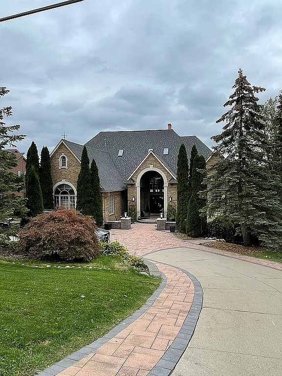 2415 Island View Dr photo 1