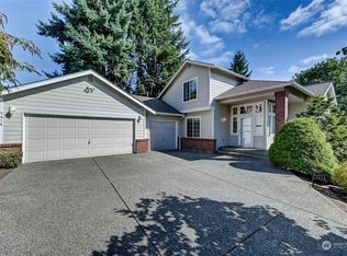 5416 NE 196th St, Lake Forest Park, WA