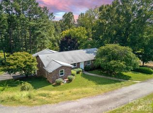 114 Falling Waters Rd APT 2, Hendersonville, NC 28792