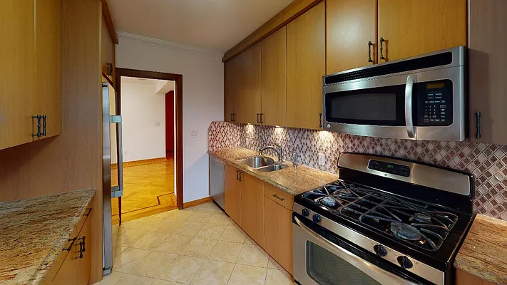 Rented by Metro Garden Realty NYC | media 25