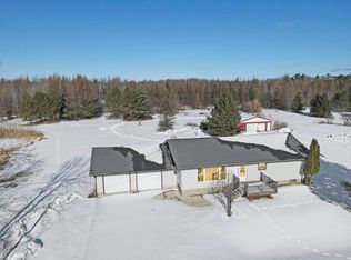 W6970 35th Ave, Menominee, MI 49858