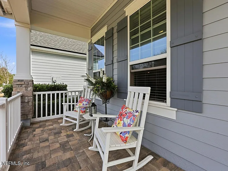 429 Pelican Pointe Rd — Photo 23