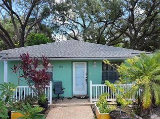2515 W Powhatan Ave, Tampa, FL 33614