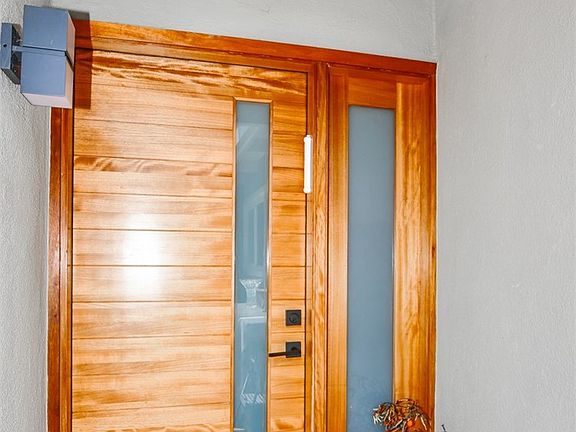 2nd image of 4 Bayberry Way
