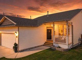 14 S Wilkinson Cir, Sylvan Lake, AB T4S2N7
