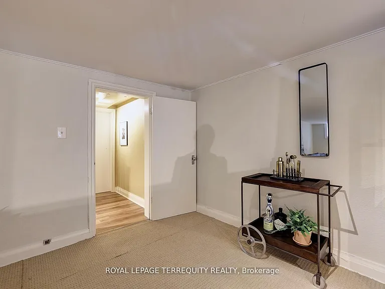 20 Elderidge Ave — Photo 36