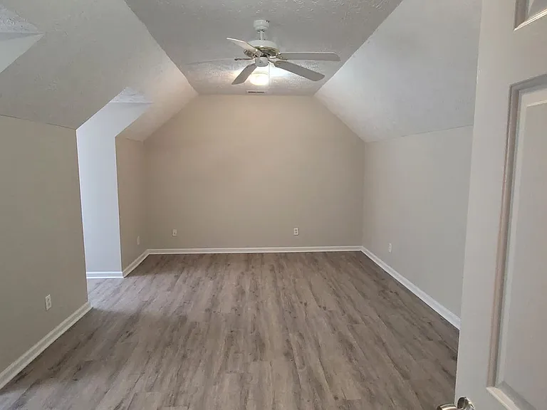 7404 Shillinglaw Cir — Photo 10