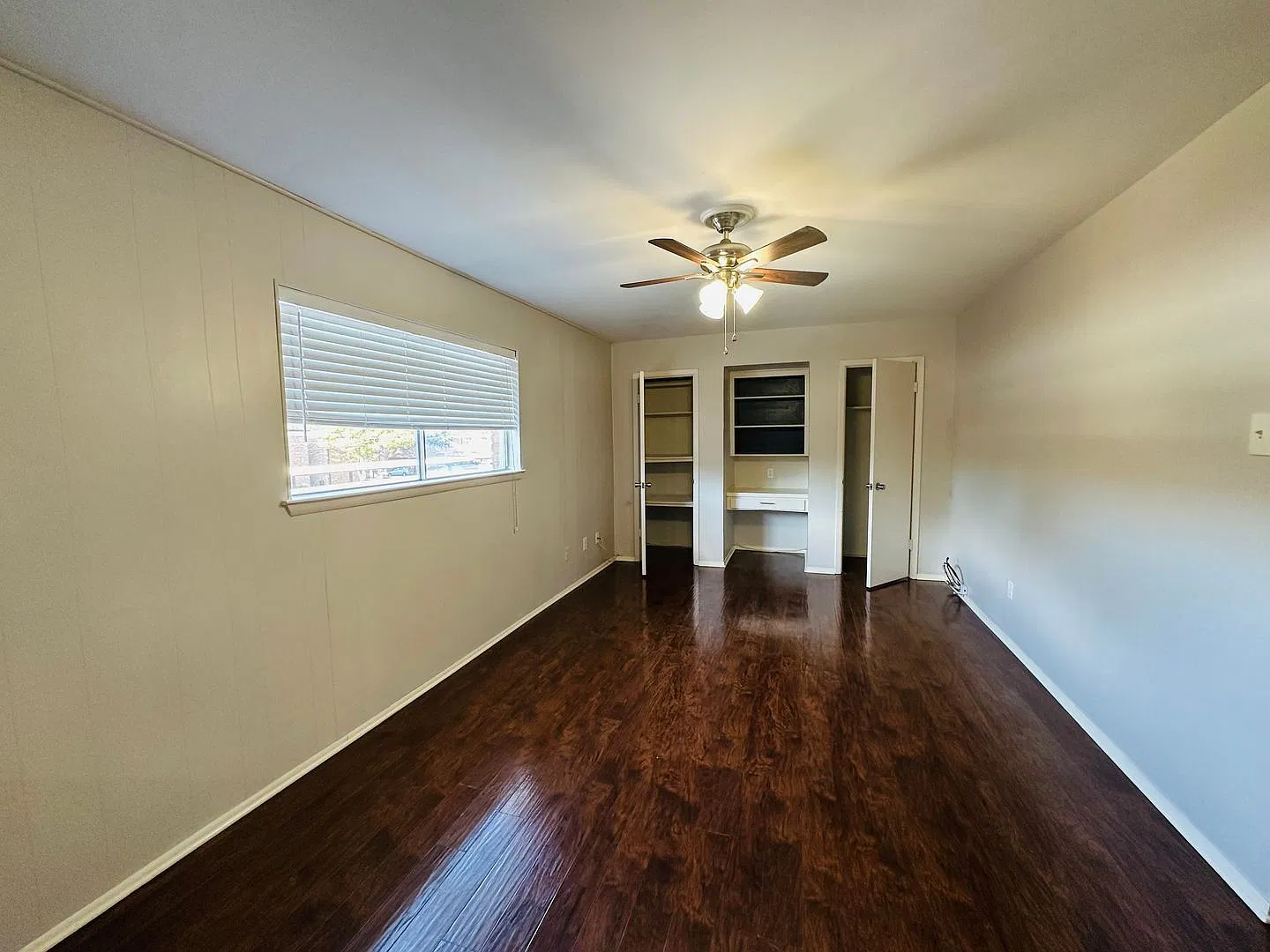 Cozy 2 Bedroom Condo minutes from SMU! — Photo 2