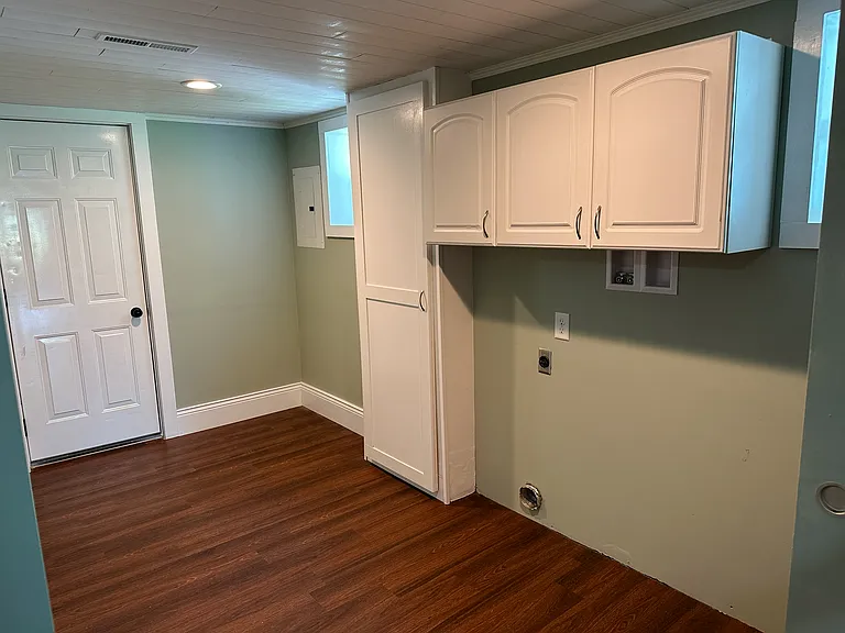 3200 Wright St — Photo 17