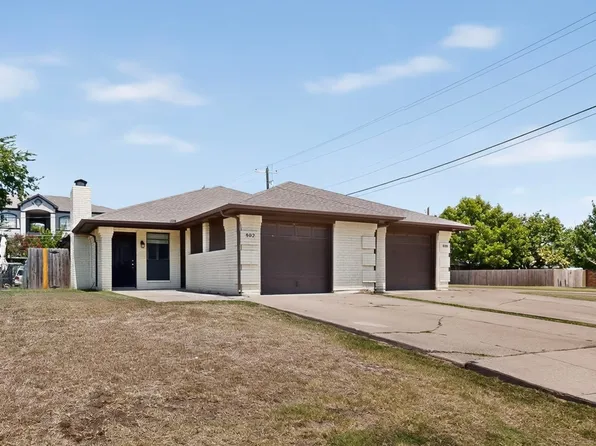 900 Irene St, Burleson, TX 76028