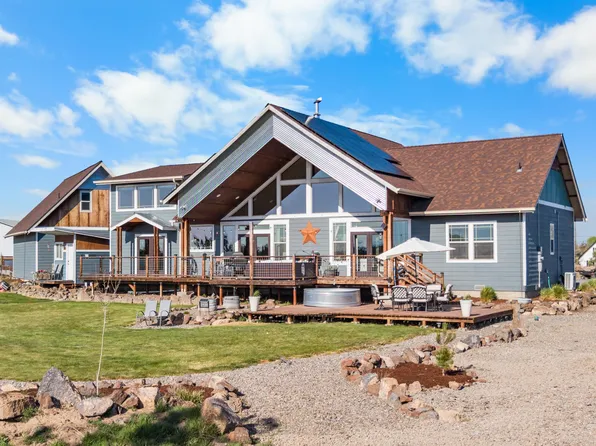 1435 SW Bent Loop, Powell Butte, OR 97753