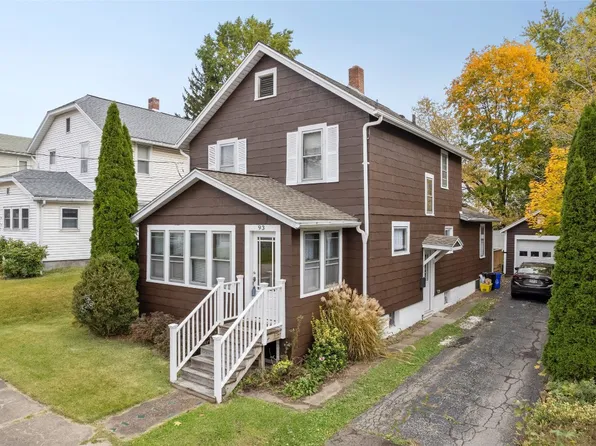 93 Massachusetts Ave, Johnson City, NY 13790