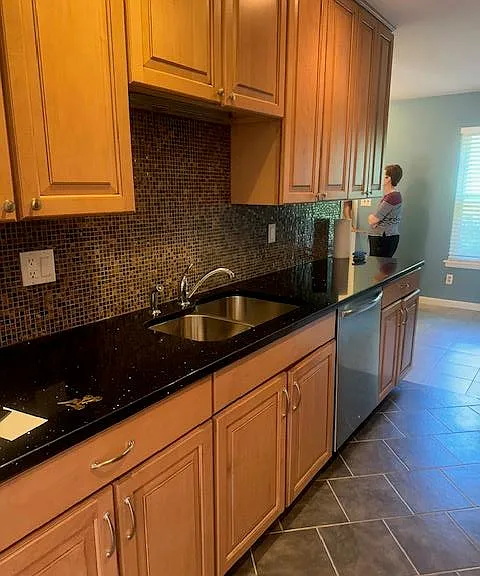10 Adams Ct — Photo 8