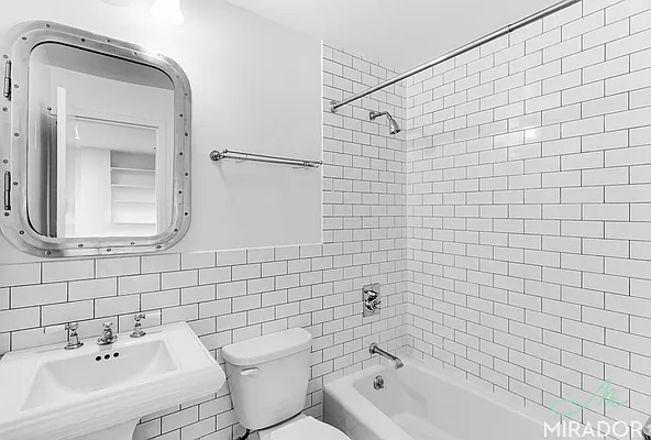 Rented by Mirador Real Estate | media 34