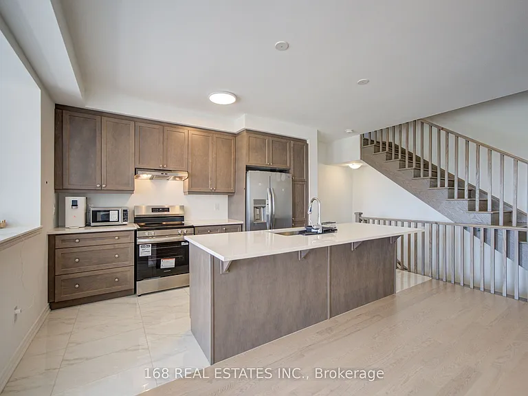 44 Azure Dr — Photo 14