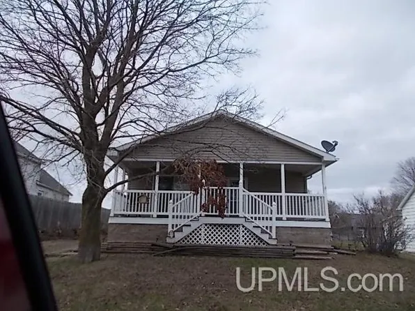 608 Negaunee St, Florence, WI 54121