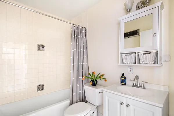 Sold by Compass | media 7