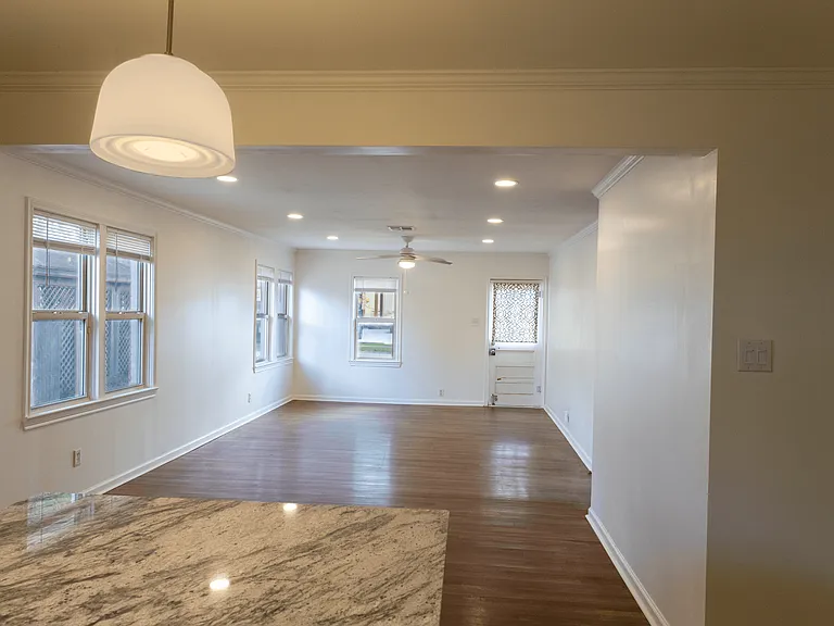 602 Hoover St — Photo 3