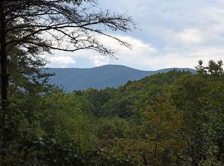 152 Broken Arrow Path, Blue Ridge, GA 30513