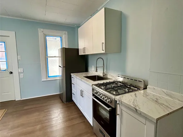 206-208 W Main St, Pt Jervis, NY