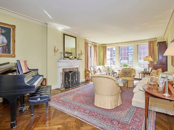 1088 Park Ave APT 15A, New York, NY 10128