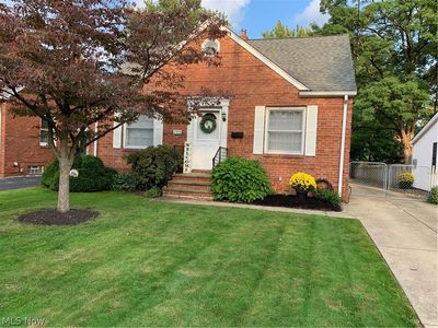 1555 Winchester Rd, Lyndhurst, OH, 44124