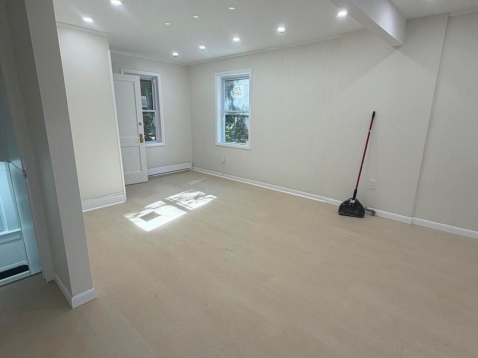1st image of 629 Beech St APT 2