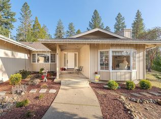 864 Eric Loop, Grants Pass, OR 97526