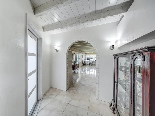 4100 N Circle Drive, Hollywood, FL 33021