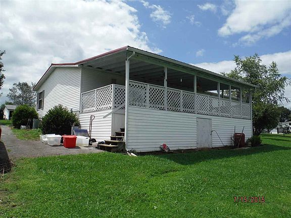 4th image of 301 Deer Trail Dr