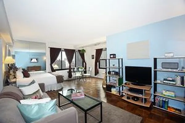 Sold by Douglas Elliman | media 15