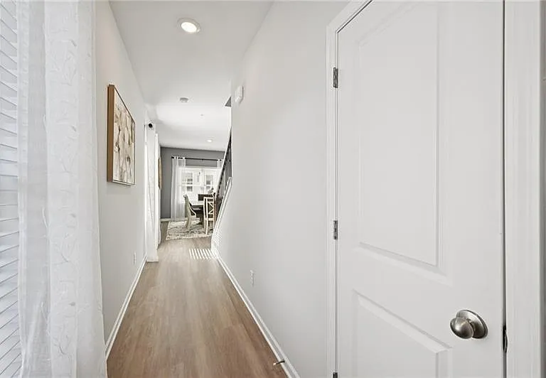 405 Lanier Cir — Photo 3