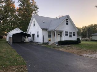 209 Locust St, Marshall, IL 62441