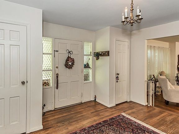 2nd image of 32 Renwick Ave