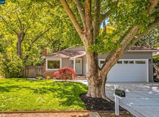 31 Maple Ln, Walnut Creek, CA 94595