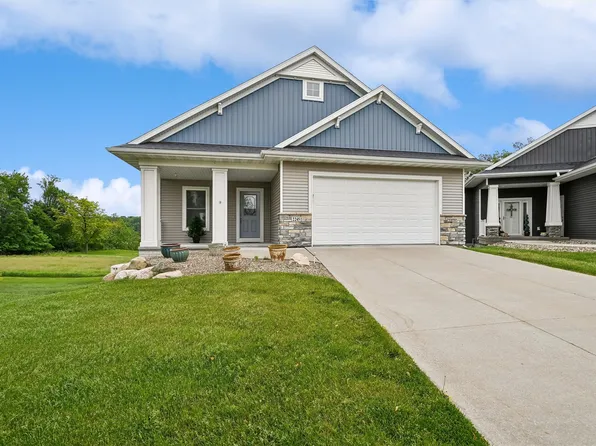 2245 Tranquil Ct NW, Cedar Rapids, IA 52405
