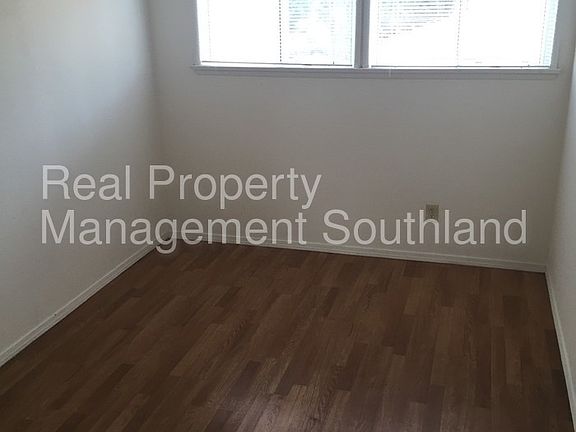 4th image of 5214 Maywood Ave APT 1