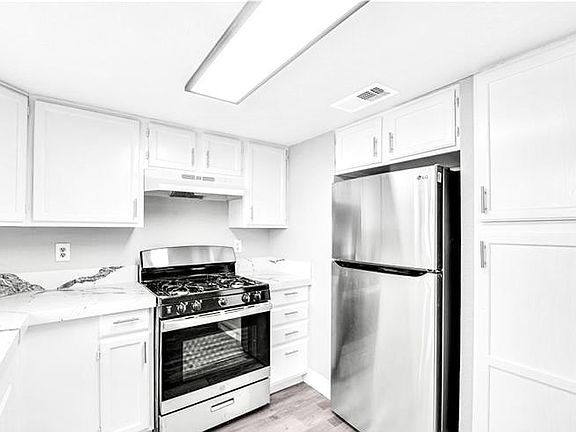 5th image of 1444 Santa Anita Dr APT B