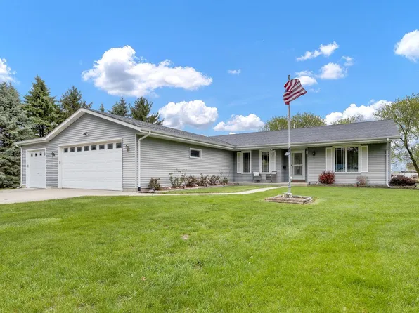 6184 East Linden DRIVE, West Bend, WI 53095