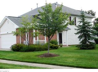 6753 Cedarwood Trce, Middleburg Heights, OH 44130
