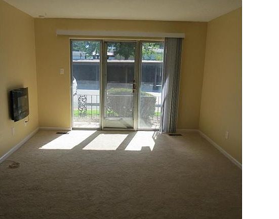 4th image of 3253 Leisurewood Ct APT B