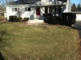 1S541 Marshall Rd, Oakbrook Terrace, IL 60181