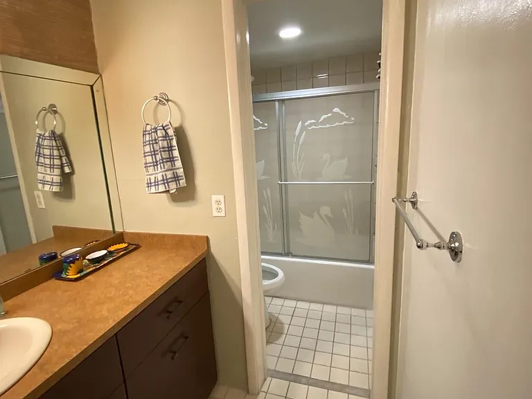 6505 Winfield Blvd #B-5 — Photo 11