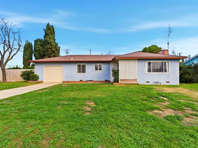 2410 S Locust Street, Visalia, CA, 93277